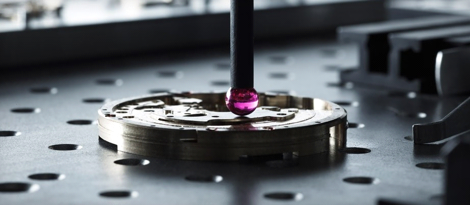 顶级瑞士腕表的精准--源于蔡司尖端技术的保障